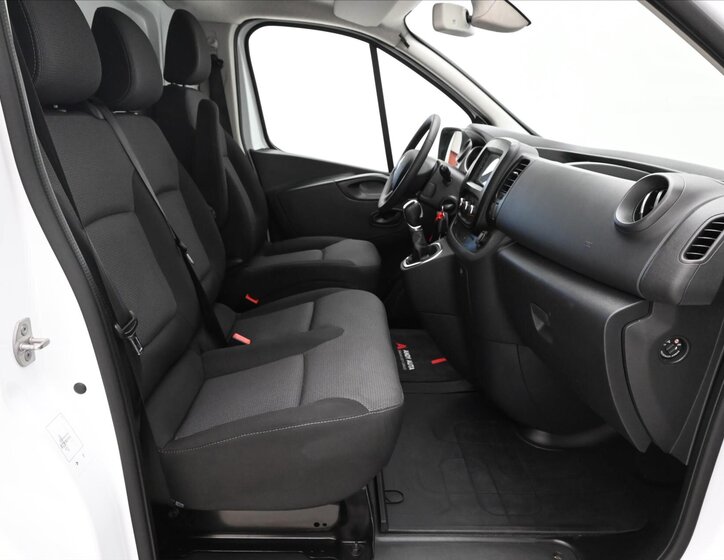 Renault Trafic Skříň 2,0 l 107 kw