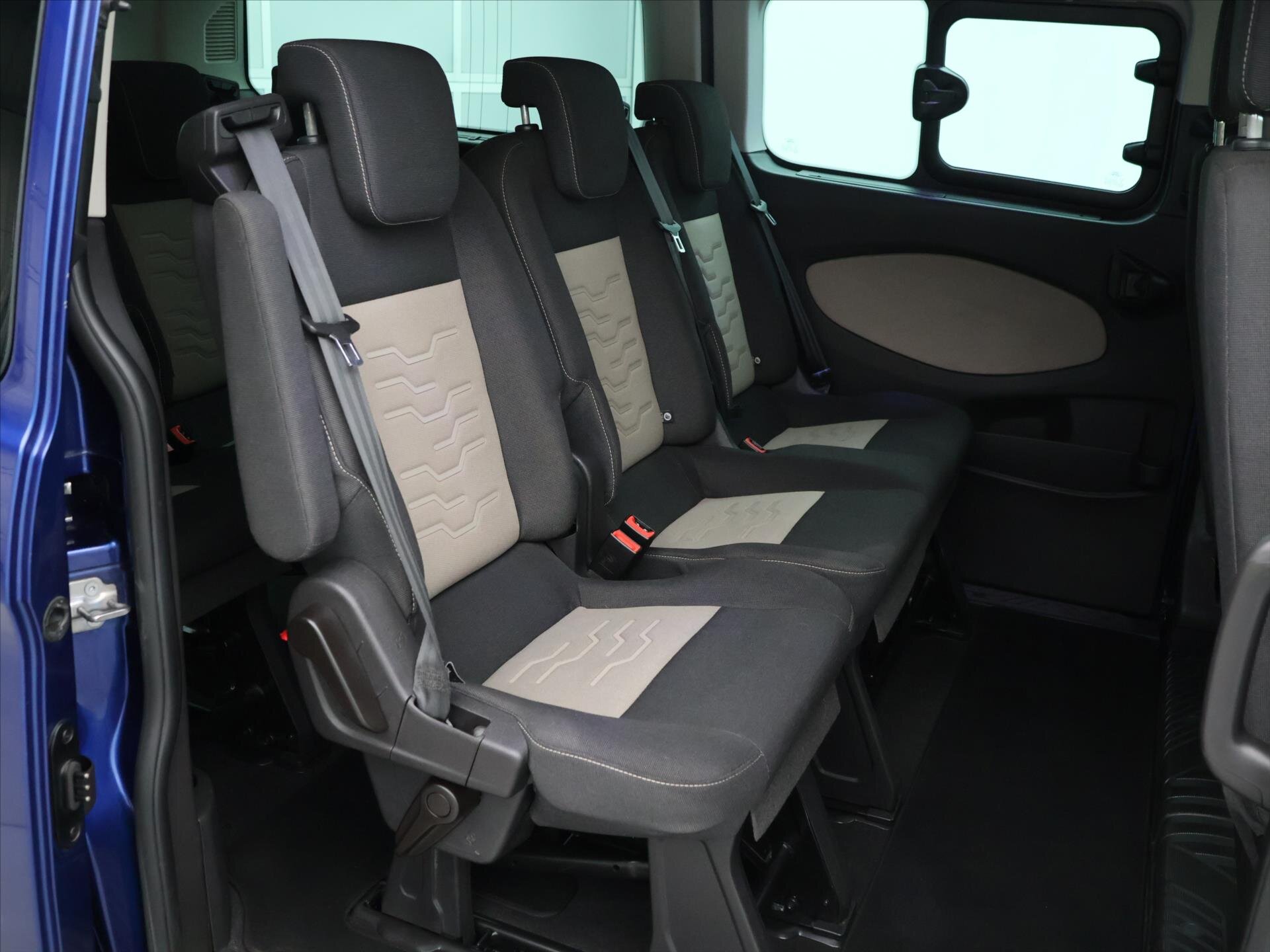 Ford Tourneo Custom Kombi 2,0 l 125 kw