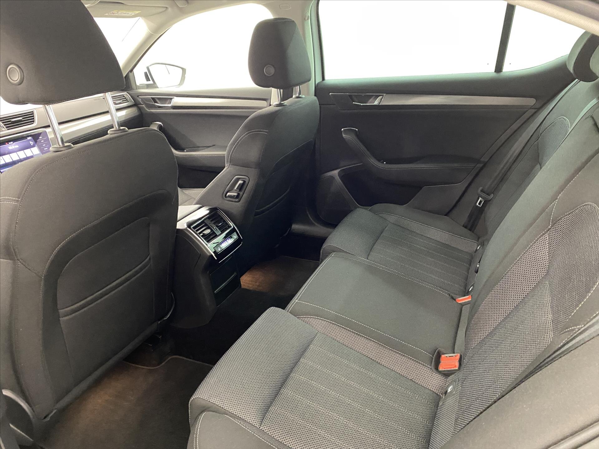 Škoda Superb Liftback 2,0 l 140 kw