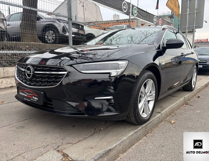Opel Insignia 1