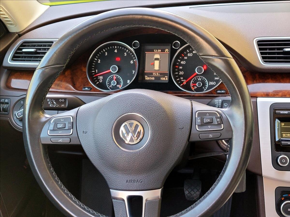 Volkswagen Passat Kombi 1,4 l 90 kw