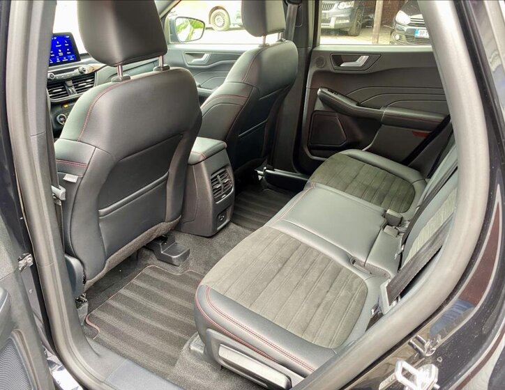 Ford Kuga SUV 2,0 l 110 kw