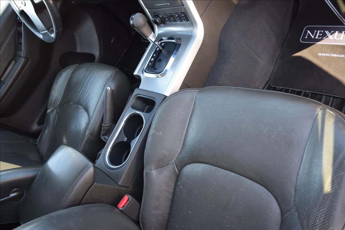 Nissan Navara Pick-up 3,0 l 170 kw