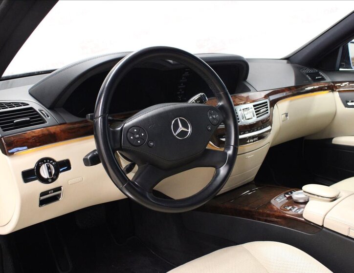 Mercedes-Benz Třídy S Sedan / Limuzína 3,0 l 190 kw