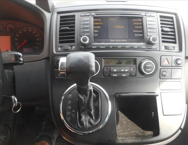Volkswagen Multivan Kombi 2,5 l 128 kw