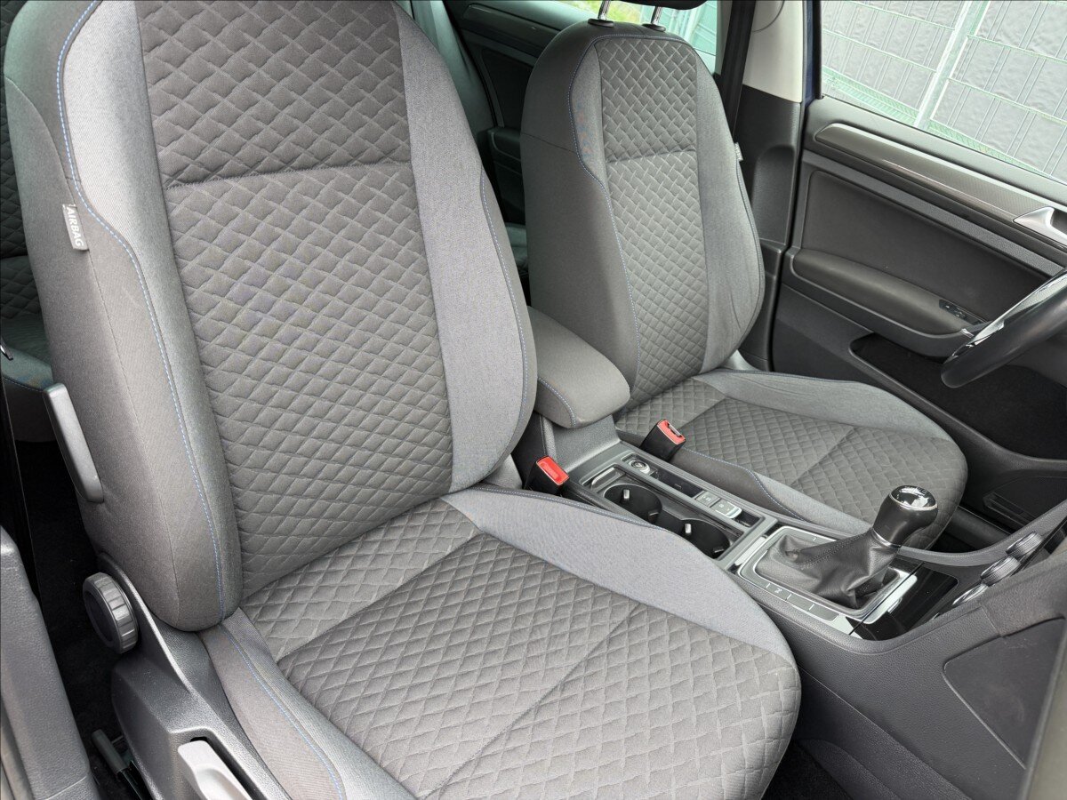 Volkswagen Golf Hatchback 999,0 85 kw