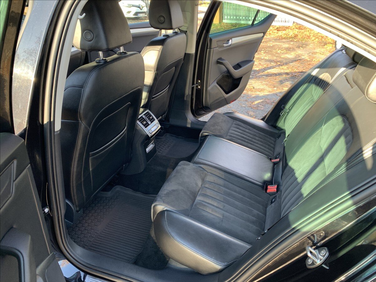 Škoda Superb Sedan / Limuzína 1,5 l 110 kw