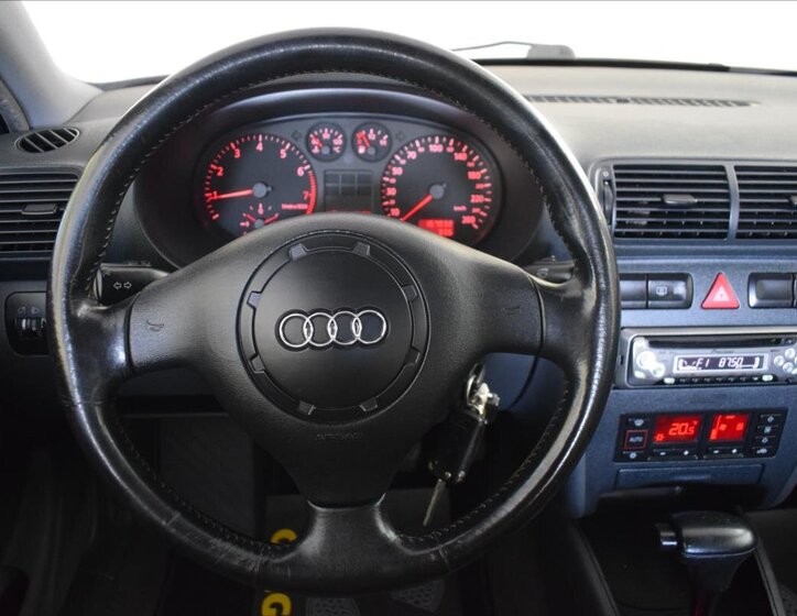 Audi A3 Hatchback 1,6 l 74 kw