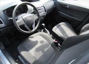Hyundai i20 9