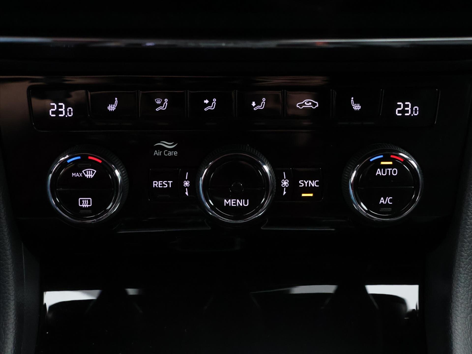 Škoda Superb Kombi 2,0 l 140 kw