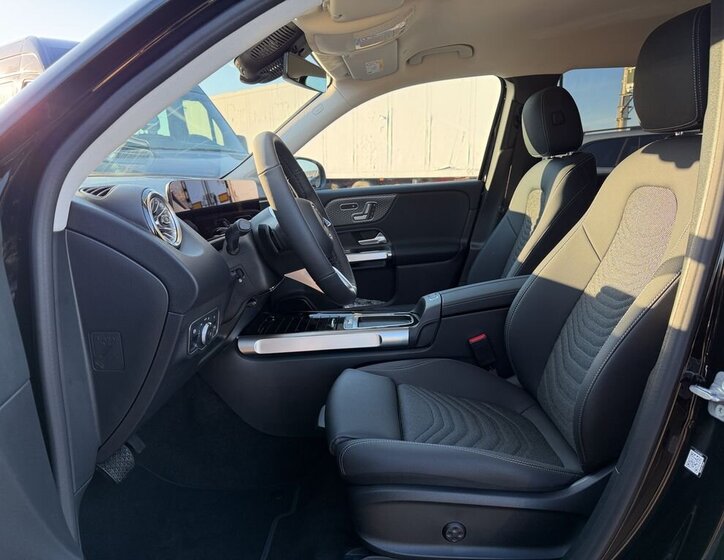 Mercedes-Benz EQB SUV / Terénní 0,0 140 kw