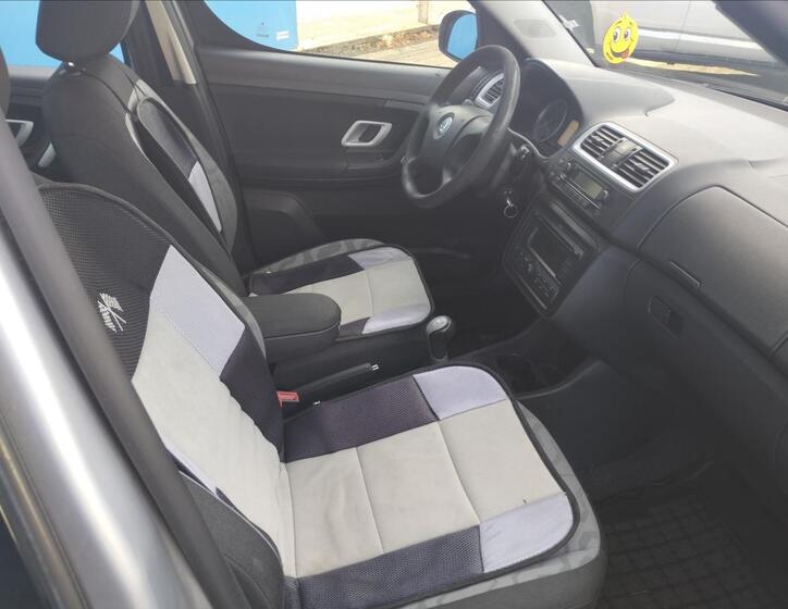 Škoda Roomster 8