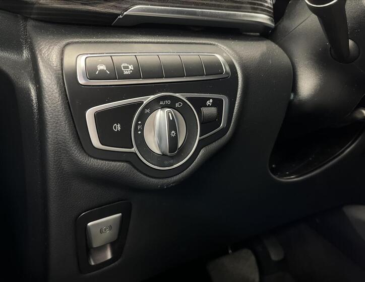 Mercedes-Benz Třídy V 11