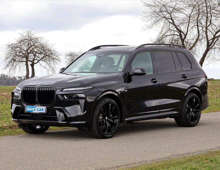 BMW X7 SUV / Terénní 3,0 l 259 kw