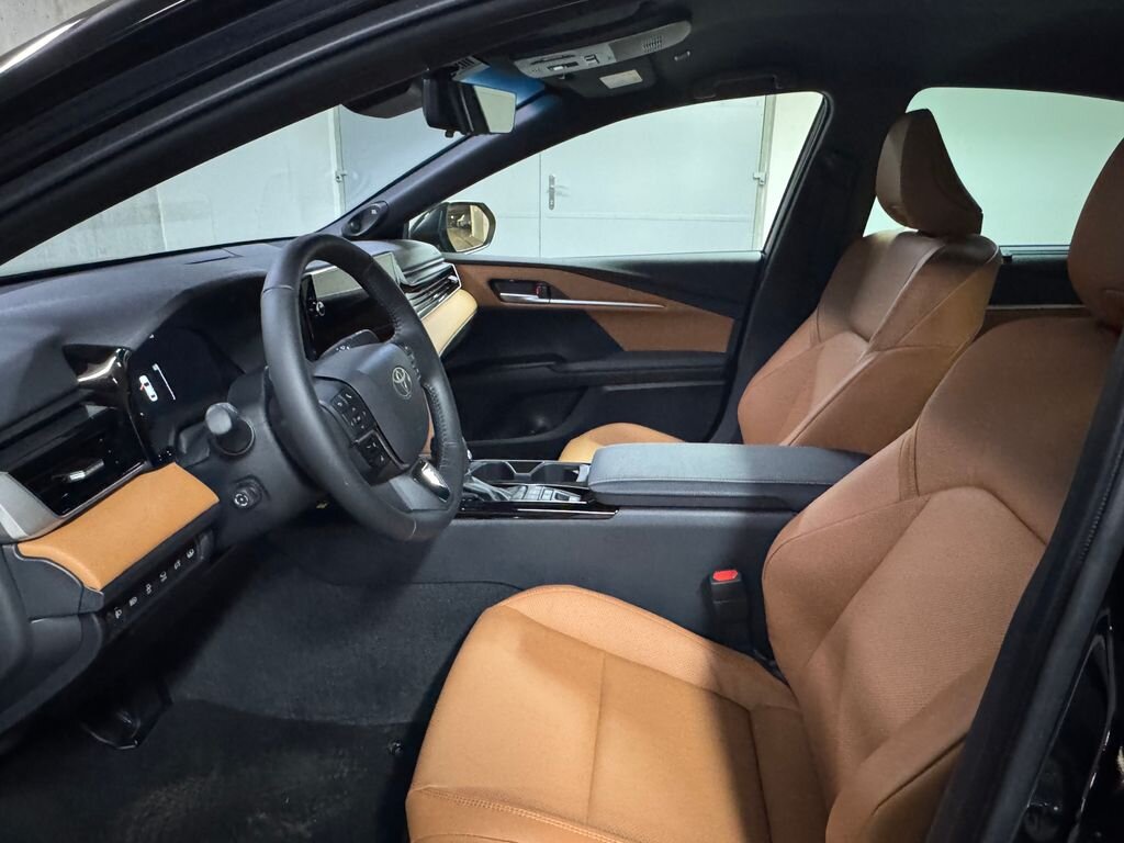 Toyota Camry Sedan / Limuzína 2,5 l 160 kw