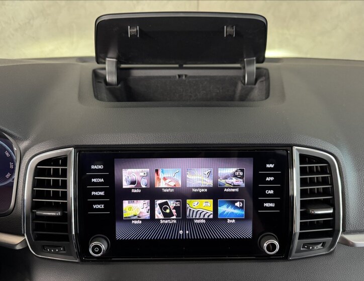 Škoda Karoq SUV 1,5 l 110 kw