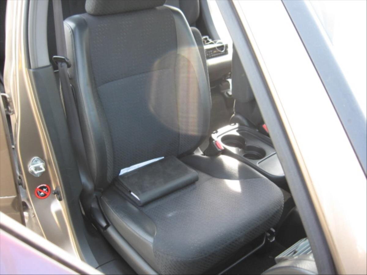 Honda CR-V Kombi 2,0 l 110 kw