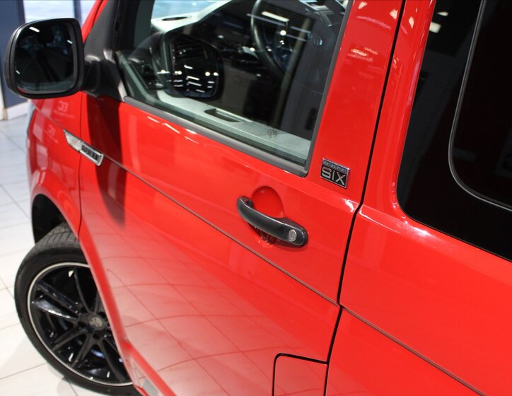 Volkswagen Multivan MPV 2,0 l 110 kw