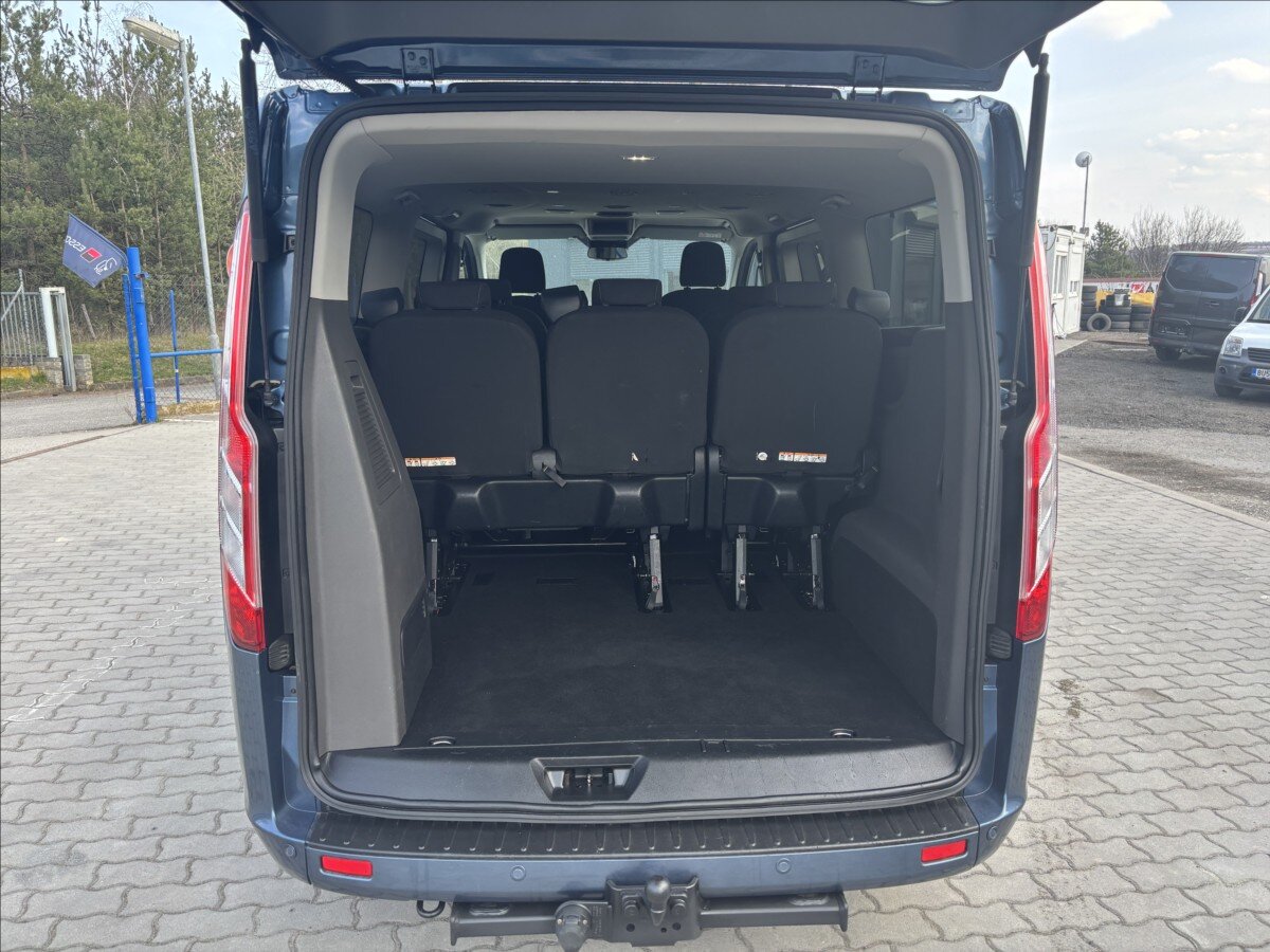 Ford Tourneo Custom Kombi 2,0 l 136 kw