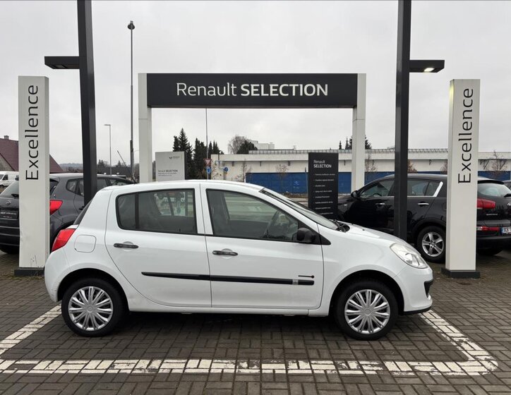 Renault Clio Hatchback 1,1 l 55 kw