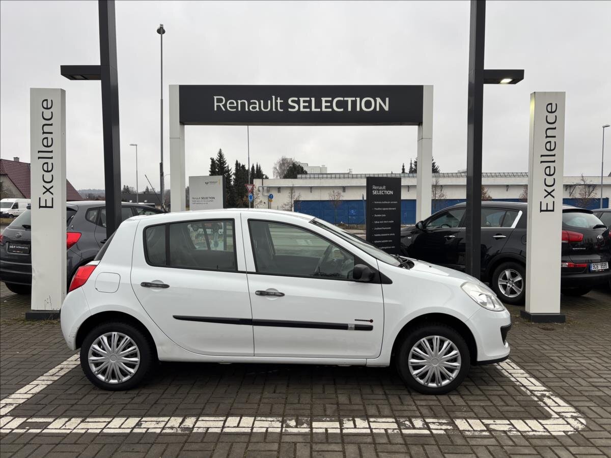 Renault Clio Hatchback 1,1 l 55 kw