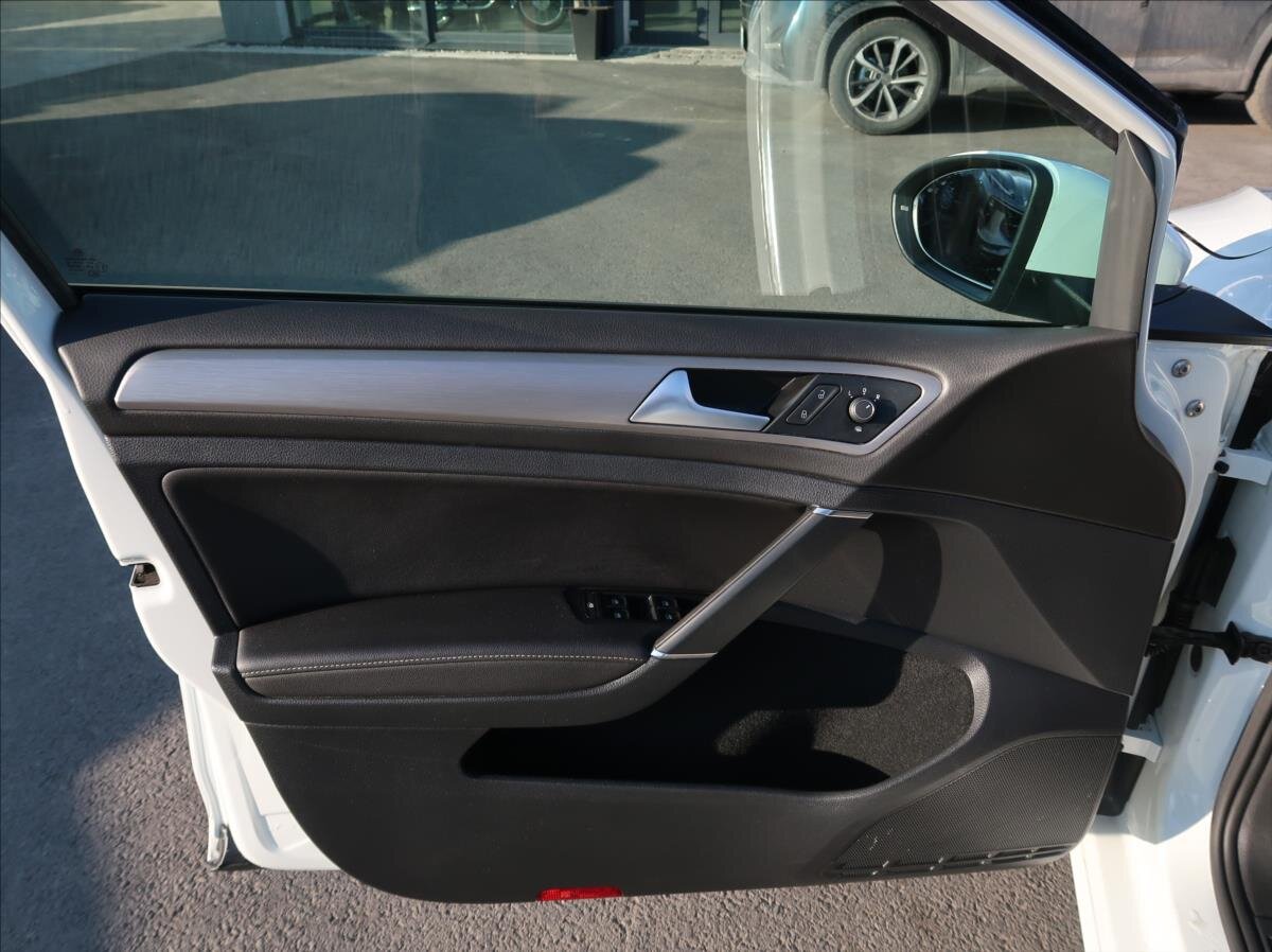 Volkswagen Golf Kombi 1,2 l 81 kw