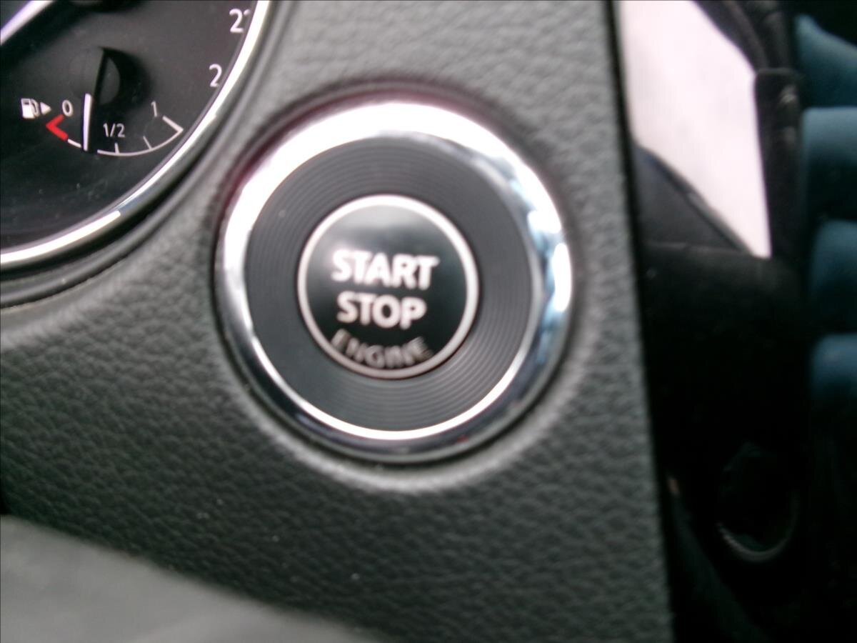 Nissan Qashqai SUV 1,6 l 96 kw