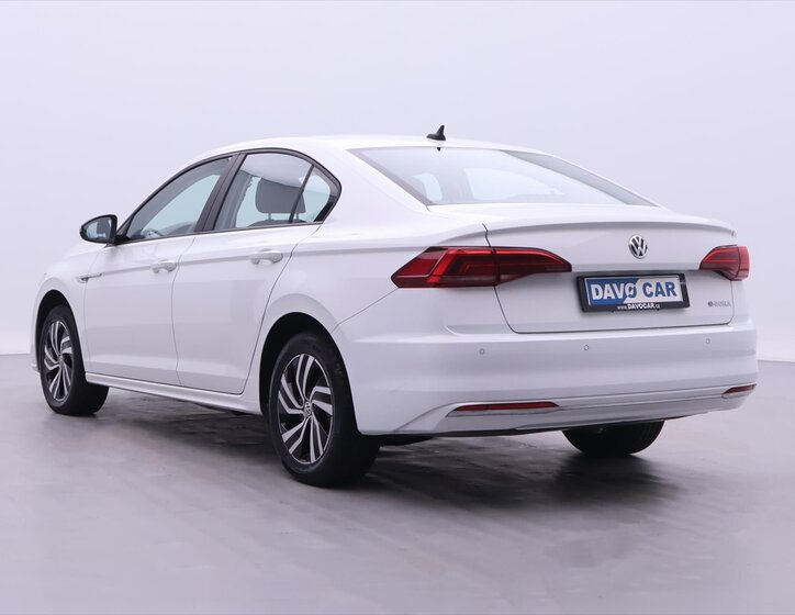 Volkswagen Bora Sedan 0,0 100 kw