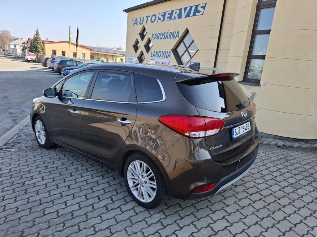 KIA Carens Kombi 1,7 l 104 kw