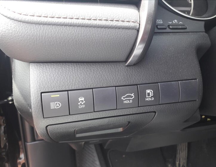 Toyota Camry Sedan 2,5 l 131 kw