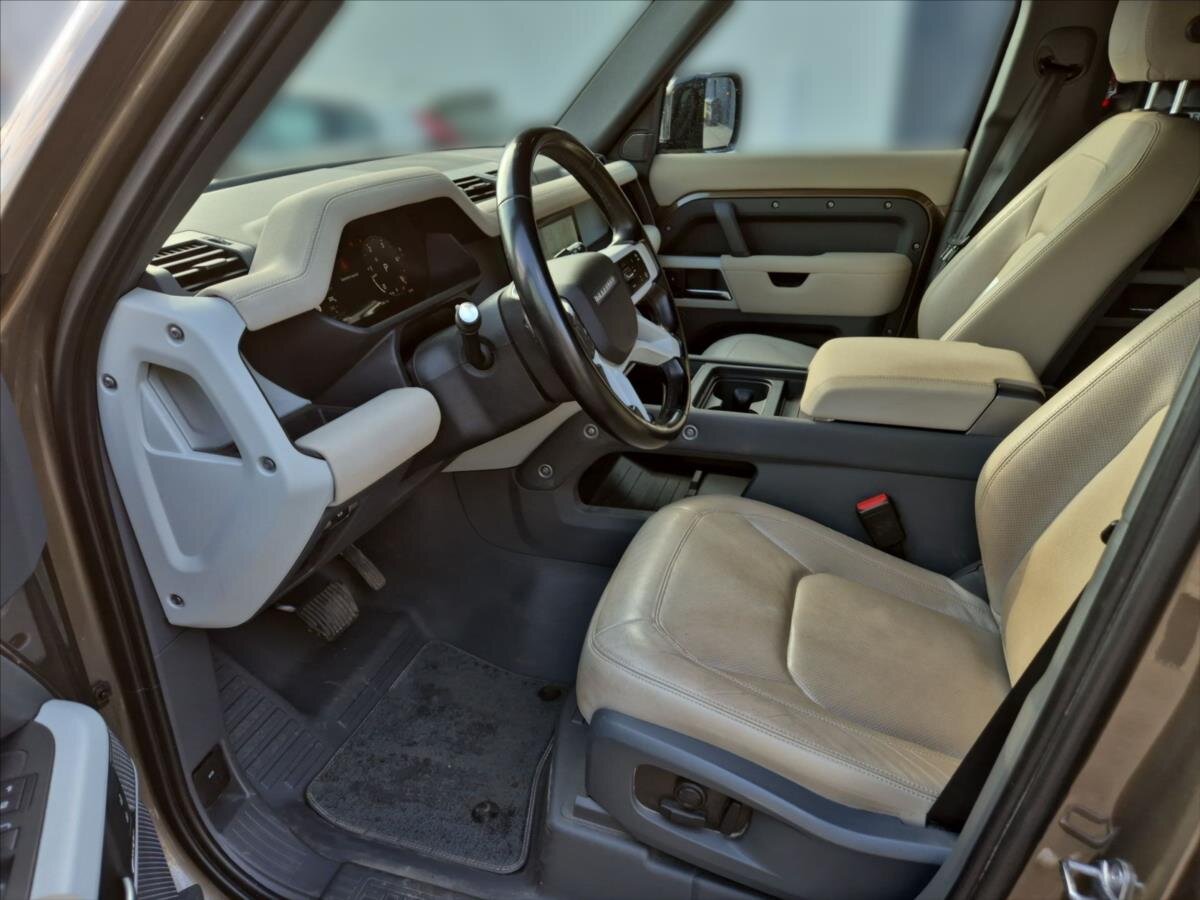 Land Rover Defender SUV / Terénní 3,0 l 147 kw