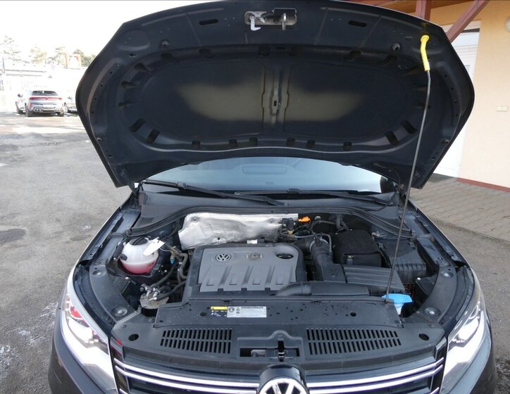 Volkswagen Tiguan SUV 2,0 l 103 kw