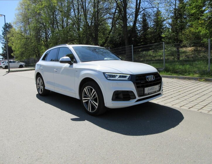 Audi Q5 SUV / Terénní 2,0 l 140 kw