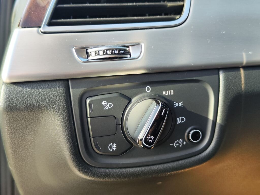 Audi A8 Sedan / Limuzína 3,0 l 190 kw