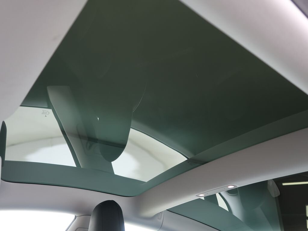 Tesla Model 3 Sedan / Limuzína 0,0 0