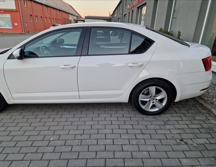 Škoda Octavia Liftback 2,0 l 110 kw