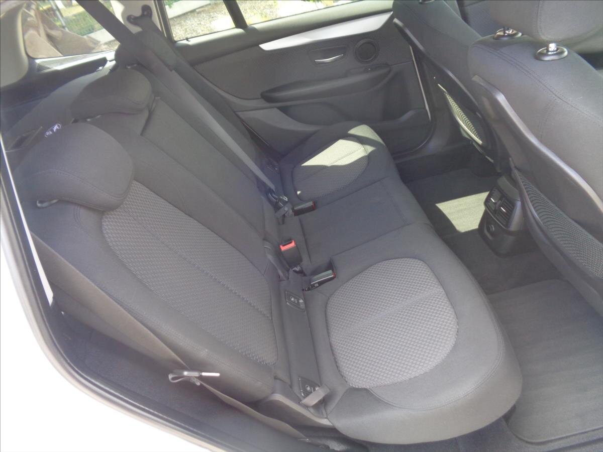 BMW Řada 2 Kombi 1,5 l 100 kw