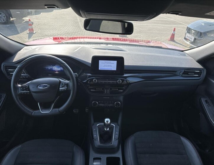 Ford Kuga SUV / Terénní 1,5 l 110 kw