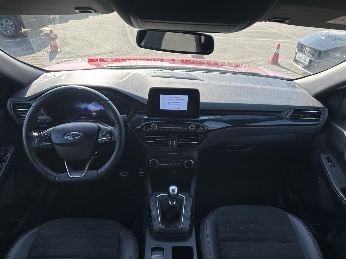 Ford Kuga SUV / Terénní 1,5 l 110 kw