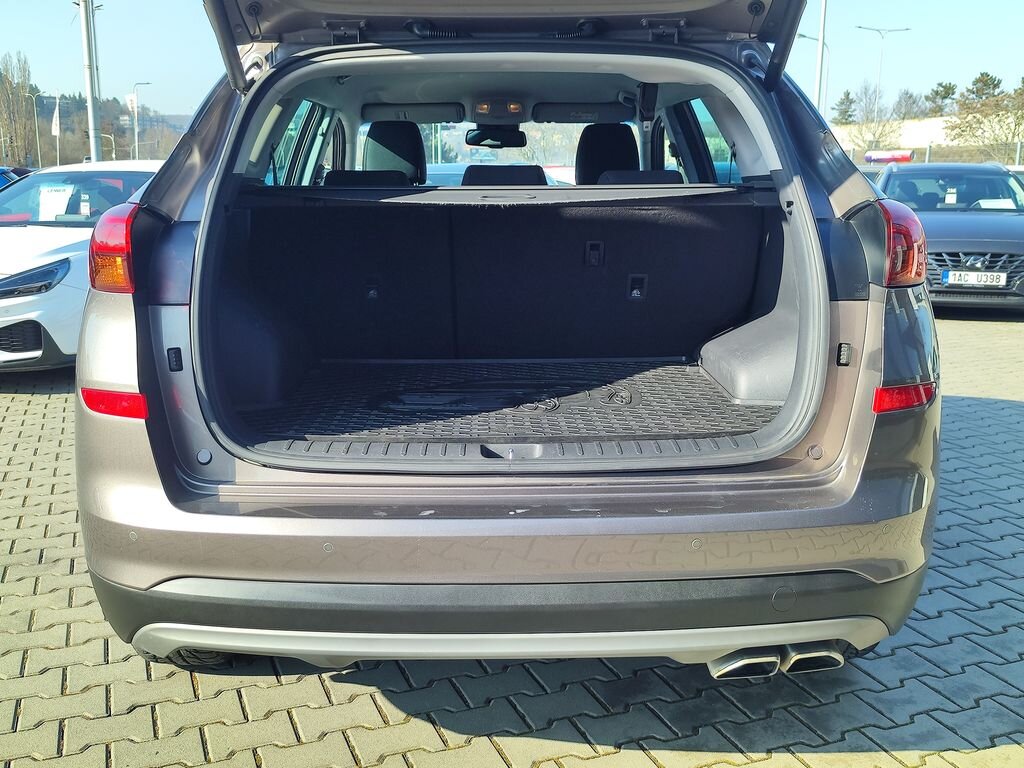 Hyundai Tucson SUV / Terénní 1,6 l 100 kw