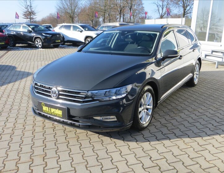 Volkswagen Passat Kombi 1,5 l 110 kw