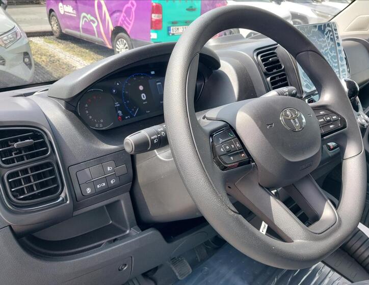 Toyota Proace Max 7