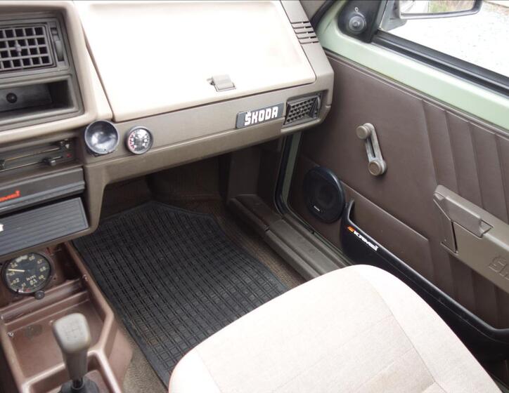 Škoda Favorit 22
