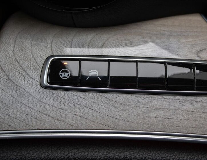 Mercedes-Benz Třídy E 22