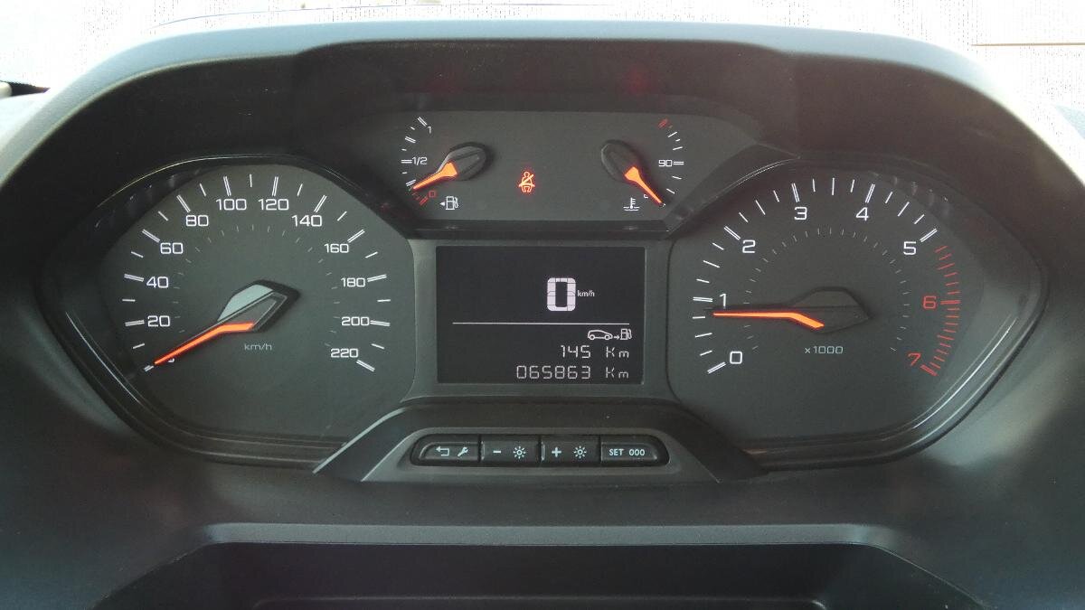 Peugeot Partner Užitková 1,5 l 75 kw