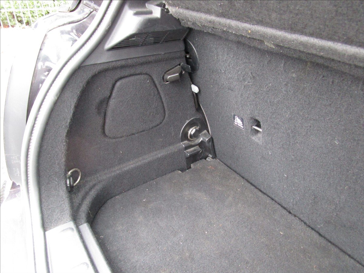 Mini Cooper Hatchback 1,5 l 85 kw