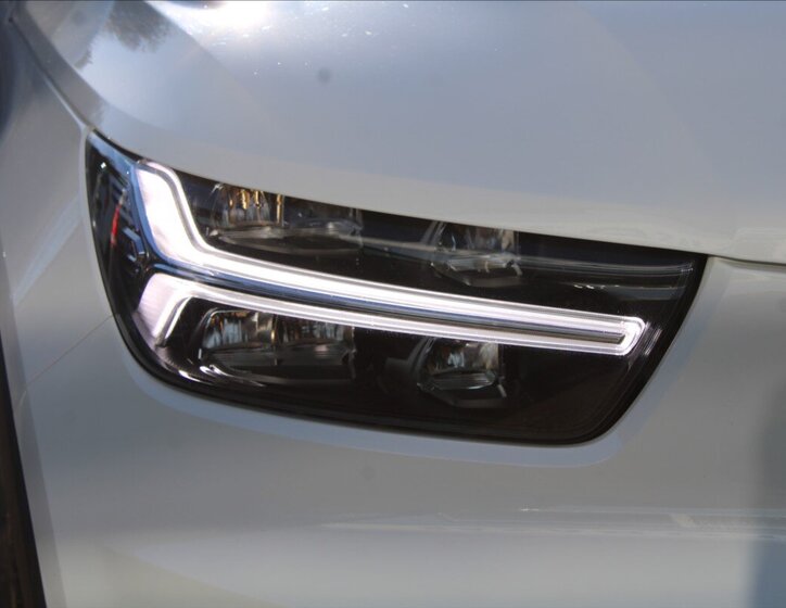 Volvo XC40 SUV 2,0 l 140 kw