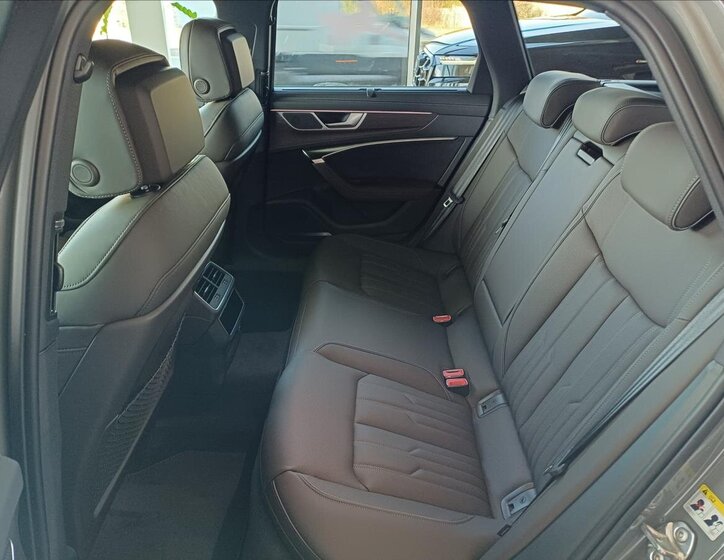 Audi A6 Allroad Kombi 3,0 l 210 kw