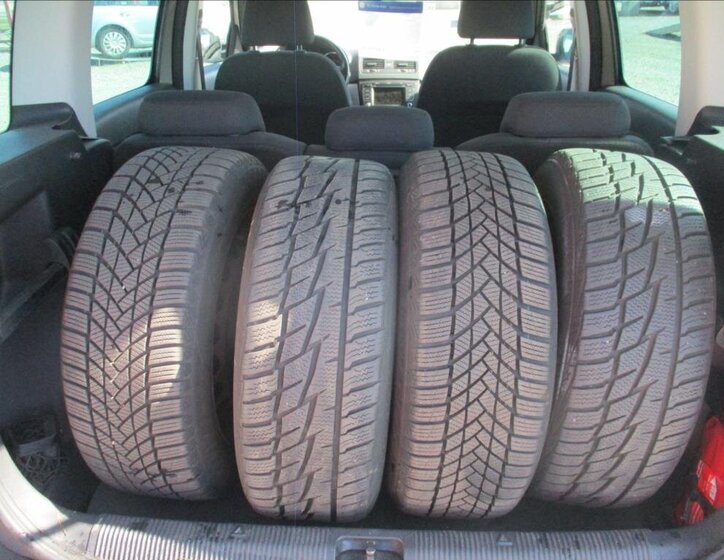 Škoda Yeti SUV / Terénní 1,2 l 77 kw