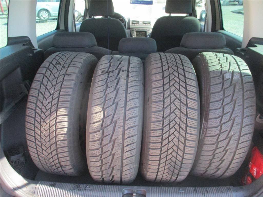 Škoda Yeti SUV / Terénní 1,2 l 77 kw